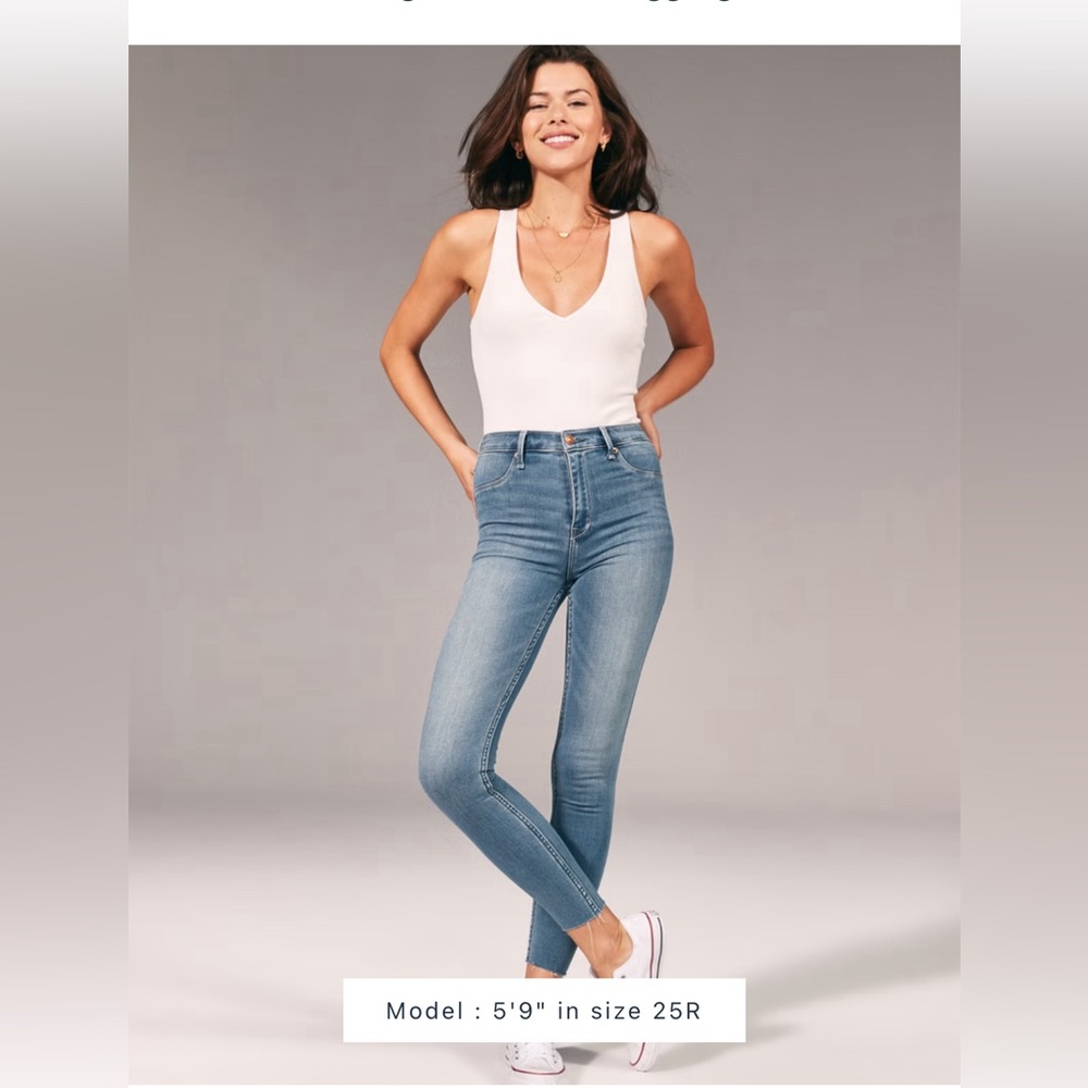 NWT Abercrombie High Rise Jean Legging 26/2R